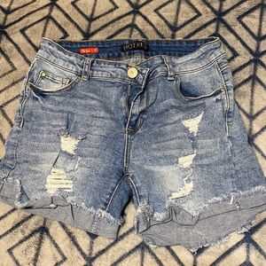 Hot Kiss jean shorts